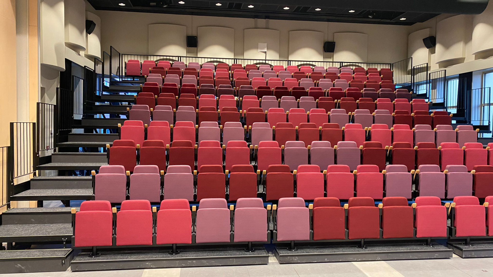 COS Tribune | CC De Bernardus te Made